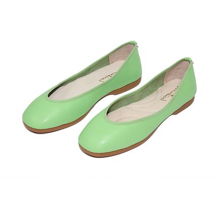 Grass green classic round head comfortable anti skid flat leather loafer.jpg