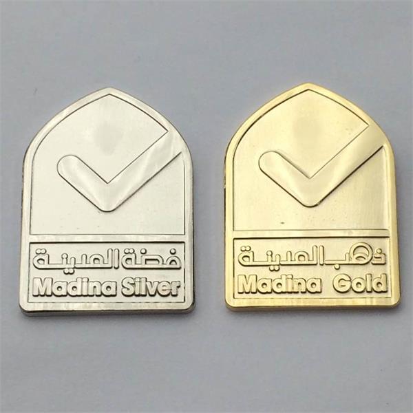 metal pin badge (2).jpg