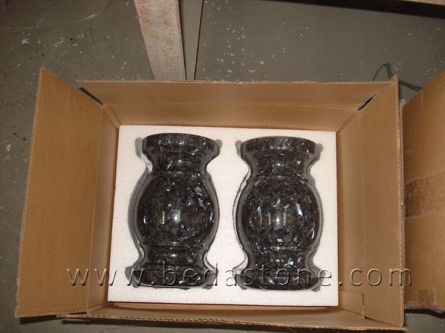 Paradiso granite cremation vases and round stone holders garden urns for sale (1)(001).jpg