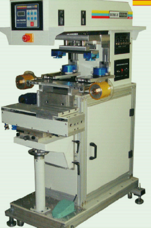 A Double Color Oil Cup Pad Printing Machine