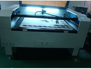 Medium And Small Laser Cutting Machine