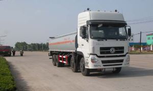 8*4 Dongfeng Chemical Liquid Truck