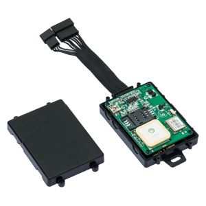 Waterproof GPS Tracker With Internal Antennas Support Fuel Sensor (MT100)