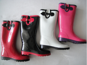 Ladies' Fashion Skid Resistance Firm High Rubber Boots For Rain Season