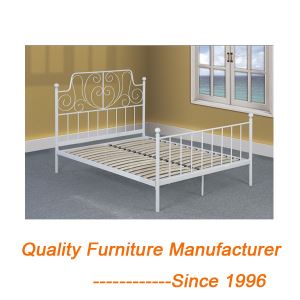 White Metal Double Bed & Covers Dolls House  Bedroom  White Metal Bed
