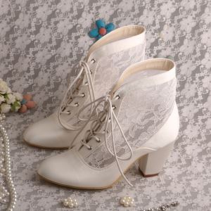 MOQ 1 Pair Bridal Boots