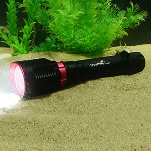 10-Year-Experience Factory LED Torch Flashlight, High Quality Diving Flashlight Torch