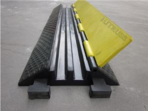 Two Channel Cable Protector /Cable Cover/Cable Ramp Durable electric line cover Heavy-duty rubber Cable