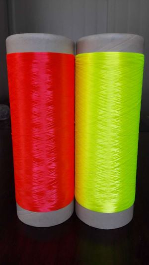 Moisture Absorption Perspiration Dope Dyed  polyester texturized  elastic PBT Yarn