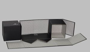 Custom Wholesale Printing Logo Cloth Folding Paper Boxes Magnet Closure Luxury Cardboard Paper Folding Boxes