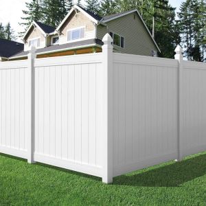 Hot Sale China Popular White PVC Coated Privacy Fencing