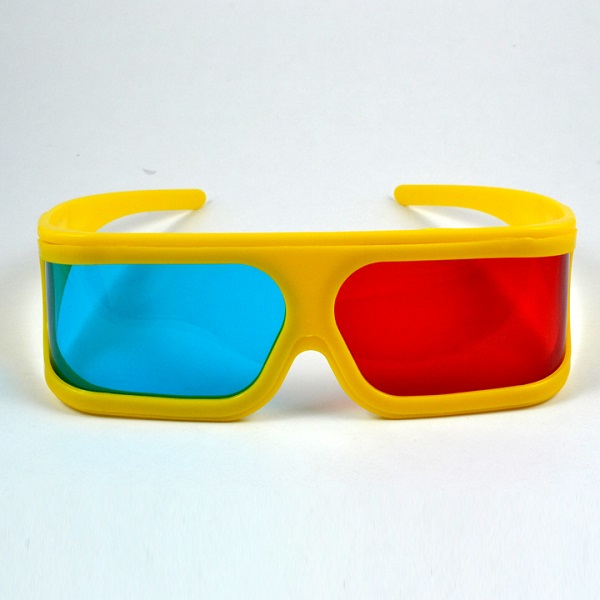 plastic red cyan 3d glasses .jpg