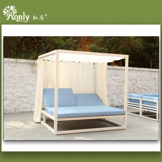 Aluminum metal frame outdoor canopy day bed