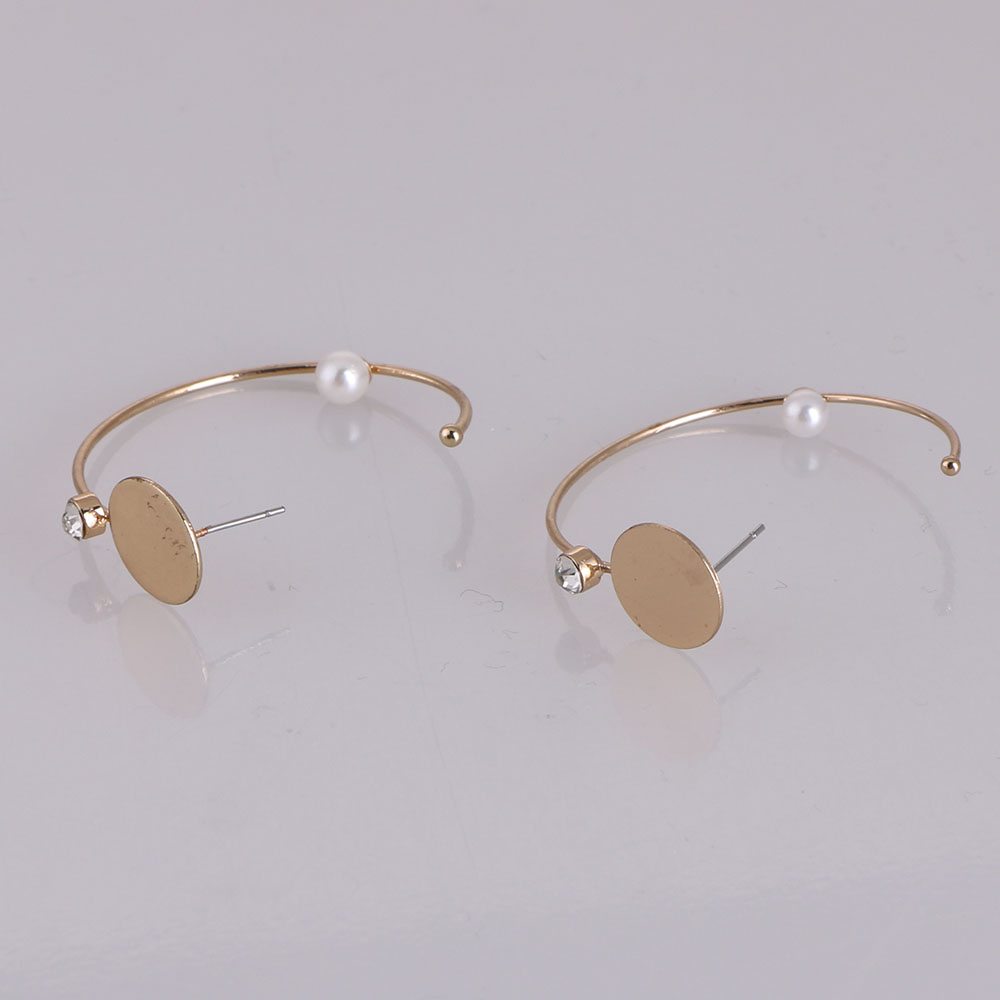 Women  Retro Gold Tone Round Disc Crystal Stone Faux Pearl Metal Round Hoop Cuff Pierced Earrings