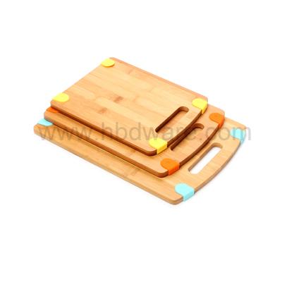 Bamboo Chopping Board Set with Silicone Feet.jpg