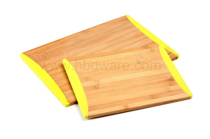 Non Slip Bamboo Cutting Board with Silicone Edges.JPG