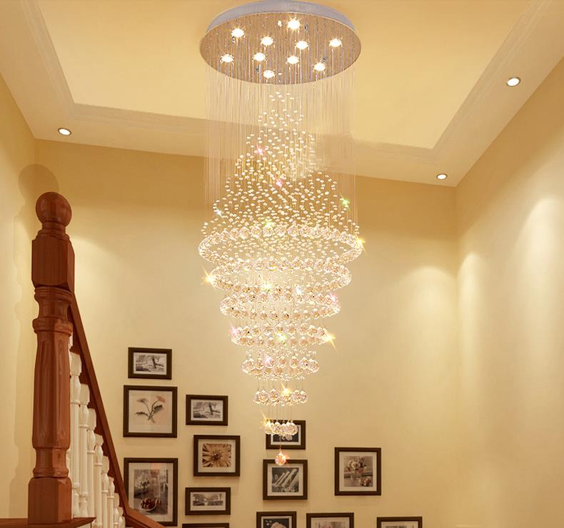 lobby chandelier.jpg