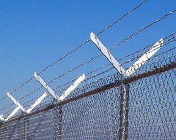 Fence with Barbed Wire Arm(001).jpg