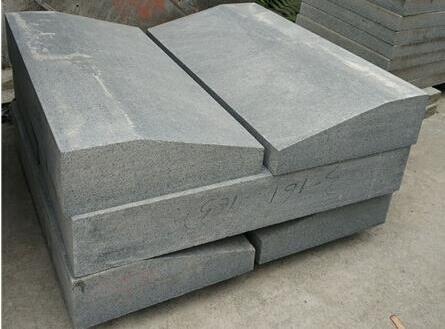 G654 granite kerbstone slab.jpg