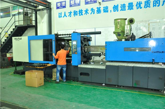 plastic injection mold factory show (4).JPG