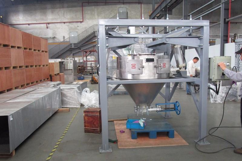 BASF China issued 2T Big bag unloading machine order to Hanrui Puzer.