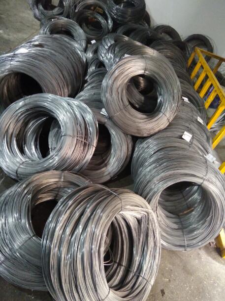 METAL WIRE FOR GRID WALL.jpg