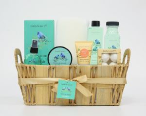 SPA Bath and Body Gift Set with Wooden Willow Baskets