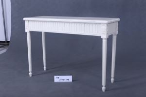 Colonial Classics Collection Table