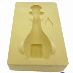 Wine Blister Tray Packaging with PS Flocked Hard Material for Protection