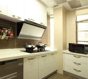 Cabinets, range hoods, stove, pendant, refrigerator, microwave, oven, cutlery