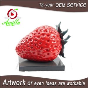 Attractive Resin Strawberry Figurine for Home Kitchen Table Ornament