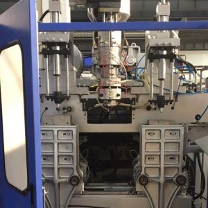 Extrusion Blow Molding Machine for Plastic B