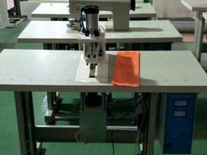 Ultrasonic Spot Welding Machine For Nonwoven Bag