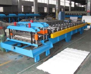 Roof Panel Glazed Tile Roll Forming Machine with Hi Quality