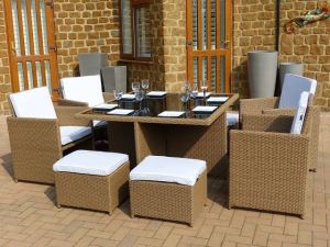 Well Furnir Brand Supply Bella Chairs and Rattan Stools Furniture for Bistro, Bars and Cafe