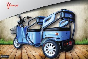 Supply Electric Passenger Tricycle with 60V/72V Battery in China