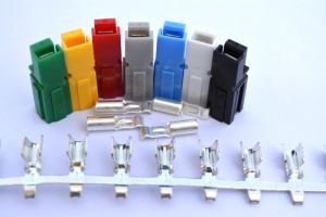 Colored Modular And Molded-in Dovetails And Flat Wiping Contact System And PCB And Busbar Single Power Connector