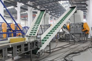 300-2000Kg/H Plastic Waste PET Bottles Crushing and Washing Line for Recycling Plastic Bottles and Making Flakes