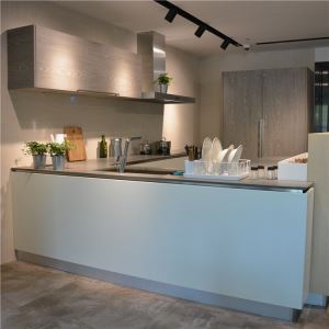 Basic White Prefinished Plain Lacquer Kitchen Cabinets And Cupboards Design