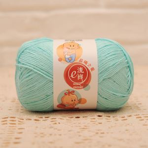 Wholesale Bamboo and Cotton Blend Baby Weight Hand Knitting Wool Yarn Ball
