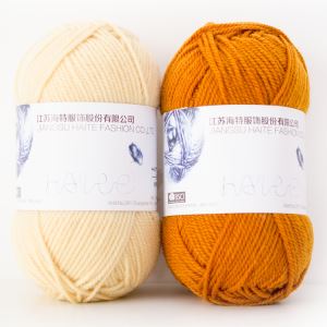 Soft 8 Ply Polyester Hand Knitting Yarn for Sale