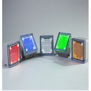 Waterproof and Smart Underground LED Solar Light with Long Service Life Widely Used in Park or Plaza or Courtyard or Walkways