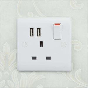 Plug Sockets with USB Built in White