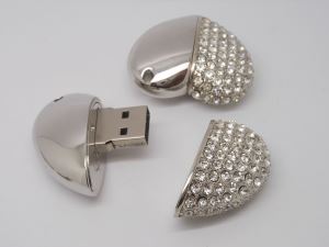 Heart Jewelry USB Flash Drive