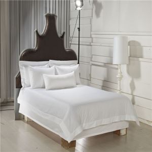 Hot Selling Custom Queen Size Cotton Plain Hotel Bedding