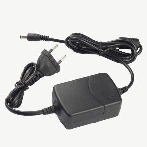 Us UK EU Plug 5V2a 12V 1A 12W Power Adapter Wall Mount Power Adapter with Safety Approvals